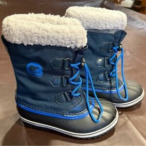 Sorel Kids' Blue Black Winter Boots size 4